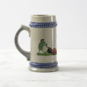 Funny green frog mowing grawn cartoon bierpul (Links)