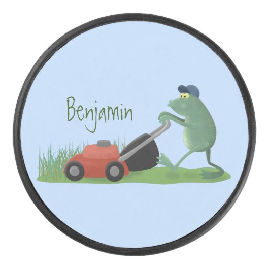 Funny green frog mowing grawn cartoon hockey puck (Voorkant)