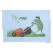 Funny green frog mowing grawn cartoon kussensloop (Voorkant)