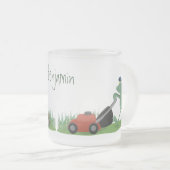 Funny green frog mowing grawn cartoon matglas koffiemok (Voorkant rechts)