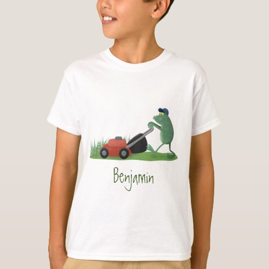 Funny green frog mowing grawn cartoon t-shirt (Voorkant)