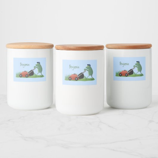 Funny green frog mowing grawn cartoon voedselcontainer etiket (Flessen)