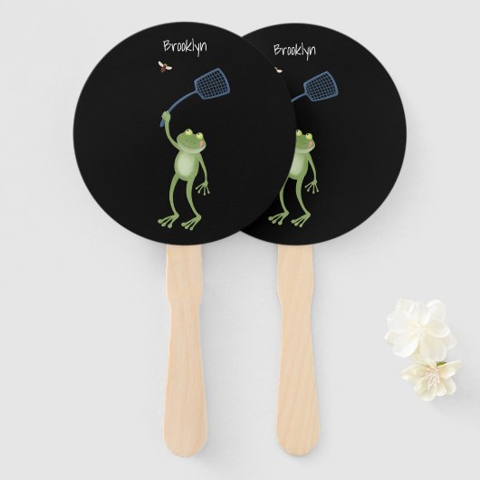 Funny green frog swatting fly cartoon handwaaier (Voorkant en achterkant)