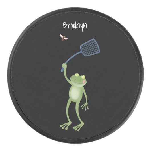 Funny green frog swatting fly cartoon hockey puck (Voorkant)