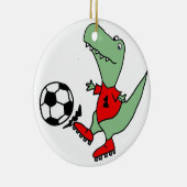 Funny Green T-rex Dinosaur die voetbal speelt Keramisch Ornament (Rechts)