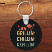 Funny Grill Dad - Grilling Chilling Refill Sleutelhanger (Voorkant)