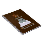 Funny Grumpy Cat Coffee Lover op bruine achtergron Notitieboek (Rechterzijde)