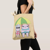 Funny Grumpy Couple bij Beach in Rain Art Tote Bag (Dichtbij)