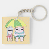 Funny Grumpy Couple bij het strand Sleutelhanger (Achterkant)