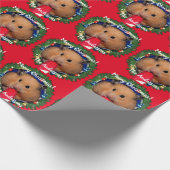 Funny Hamster Eating Candy Cane Cadeaupapier (Hoek)