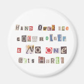Funny Hand over Controller Ransom Note Collage Magneet (Voorkant)