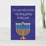 Funny Hanukkah Menorah Feestdagen Kaart<br><div class="desc">Dit ontwerp is gemaakt van mijn één-van-een-soort vloeibaar acrylschilderij. Het kan worden gepersonaliseerd door op de knop Aanpassen te klikken en de naam, initialen of woorden te wijzigen. U kunt de tekstkleur en de stijl ook veranderen of de tekst voor een slechts ontwerp van het afbeelding schrappen. Neem contact met...</div>