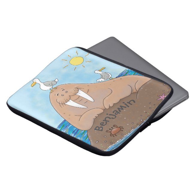 Funny happy walrus cartoon illustratie laptop sleeve (Voorkant top)