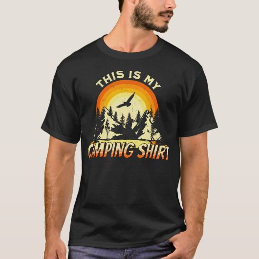 Funny Hiking Outdoors This Is My Camping Shirt Ret (Voorkant)