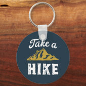 Funny Hiking Pun Hiker neemt een Hike Retro aan Sleutelhanger (Voorkant)