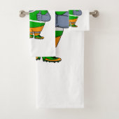Funny hippo soccer player cartoon bad handdoek (Insitu)