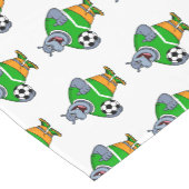 Funny hippo soccer player cartoon korte tafelloper (Hoek)
