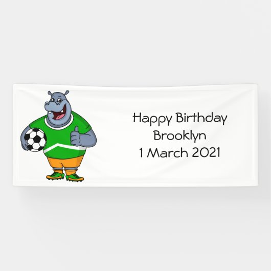 Funny hippo soccer player cartoon spandoek (Horizontaal)