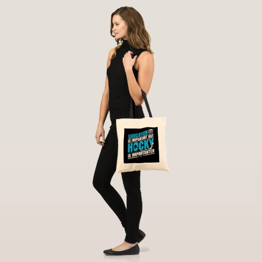 Funny Hockey is belangrijk Tote Bag (Voorkant (model))