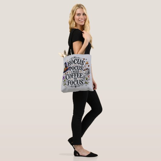Funny Hocus Pocus I Need Coffee Witch Tote Bag (Op model)