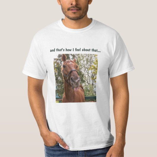Funny Horse Stikking Out Tongue T-shirt (Voorkant)