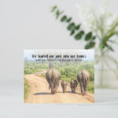 Funny Housewarming Party Elephants Moved Briefkaart (Staand voorkant)