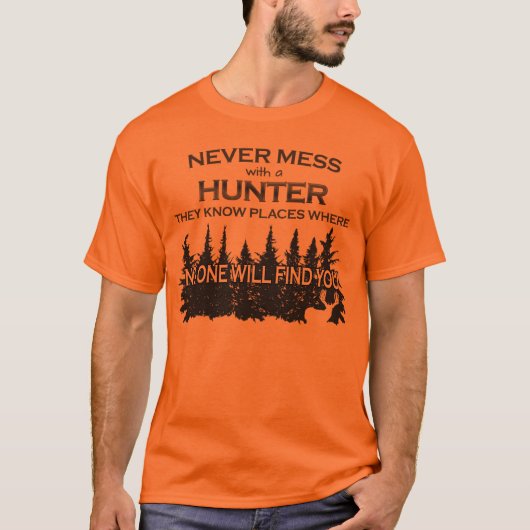 Funny Hunting Nooit minder met Hunter T-Shirt (Voorkant)