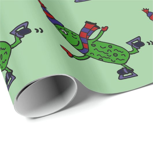 Funny Ice Skating Pickle Design Cadeaupapier (Rol Hoek)