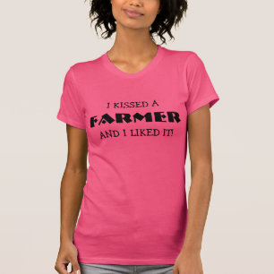 Funny "Ik heb een boer gekust en ik vond het leuk" T-shirt