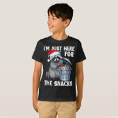 Funny I'm Just Here For The Snacks Raccoon Christm T-shirt (Voorkant volledig)
