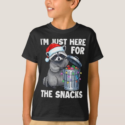 Funny I'm Just Here For The Snacks Raccoon Christm T-shirt (Voorkant)