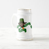 Funny Irish leprechaun and whiskey Bierpul (Voorkant links)