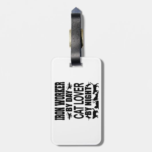 Funny Iron Worker by Day Cat Lover by Night Bagagelabel (Achterkant verticaal)