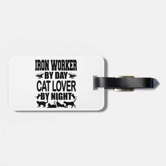 Funny Iron Worker by Day Cat Lover by Night Bagagelabel (Achterkant horizontaal)
