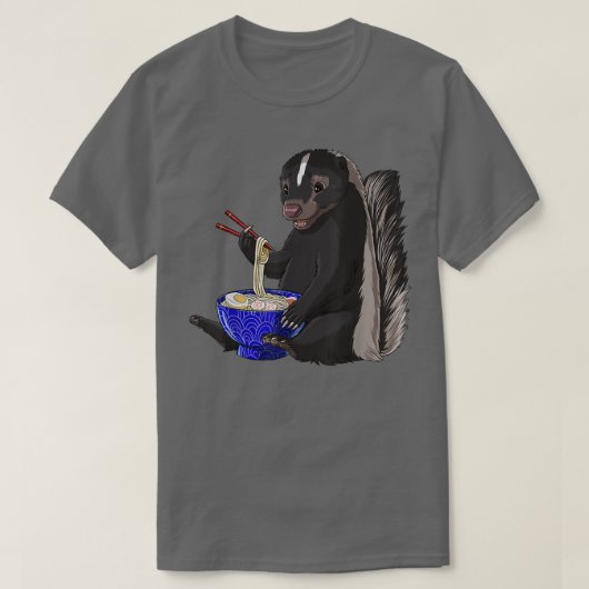 Funny Japans Kawaii Ramen Noodles Skunk T-shirt (Design voorkant)