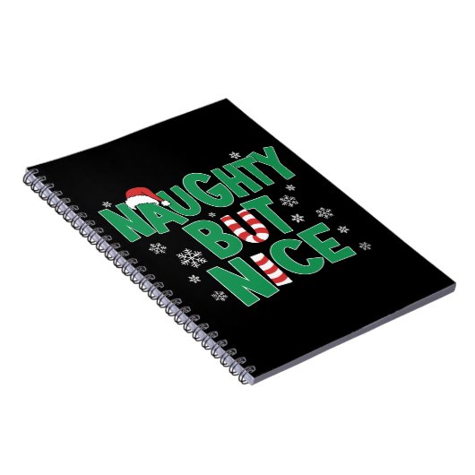 Funny Joke Humor voor Kerstmis Naughty, maar Nice Notitieboek (Rechterzijde)