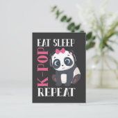 Funny K-Pop Panda Girl Korean Music Lover Briefkaart (Staand voorkant)