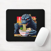 Funny Kaiju Eating Ramen Japanese Monster Lover Bi Muismat (Met muis)