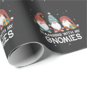 Funny Kerstgnomies Santa Claus Gnome Garden Cadeaupapier (Rol Hoek)