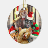 Funny kittens op kerstdag keramisch ornament (Links)