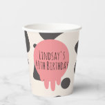Funny Koe Print Adult Party Birthday Party Papieren Bekers<br><div class="desc">Birthday Cups met cowprint en otters voor een volwassen verjaardagsfeestje</div>