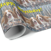 Funny Laughing Basset Hounds Birthday Cadeaupapier (Rol Hoek)
