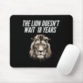 Funny Lion Meme The Lion Doesn't Wait 18 Years Gen Muismat (Met muis)