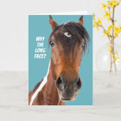 Funny Long Faced Horse Bucking Birthday Kaart (Gele Bloem)