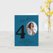 Funny Look Whos 40 Stylish 40th Birthday Kaart (Gele Bloem)