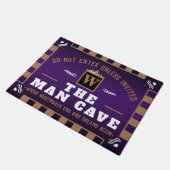 Funny MAN CAVE met Monogram | PAARSE verwelkoming Deurmat (Schuin)