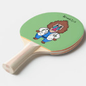 Funny mandrill dokter cartoon illustratie tafeltennisbatje (Voorkant Gekanteld)