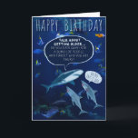 Funny Mans Shark Birthday Aging Humor Blue Kaart<br><div class="desc">Man Birthday Kaart met haaien die praten over veroudering. De oude haai vergeet mensen te eten. De jongere haaien maken zich zorgen over hem. Er staat: "Praat over ouder, zwemt u ooit in een hoop mensen en vergeet u waarom u er bent?". Achtergrond is een grote onderwaterscène met kleinere vissen...</div>