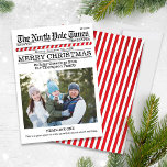 Funny Merry Eerste Foto North Pole News Feestdagenkaart<br><div class="desc">Extra Extra lezen er alles over. De North Pole Times brengt je de nieuwste en beste nieuwsartikelen uit de Noordpool, groeten aan iedereen met deze lofbare en leuke manier om vrolijk kerstfeest en Prettige feestdagen groeten naar jou en jou te sturen. Dit ontwerp staat u toe om zoveel aan uw...</div>