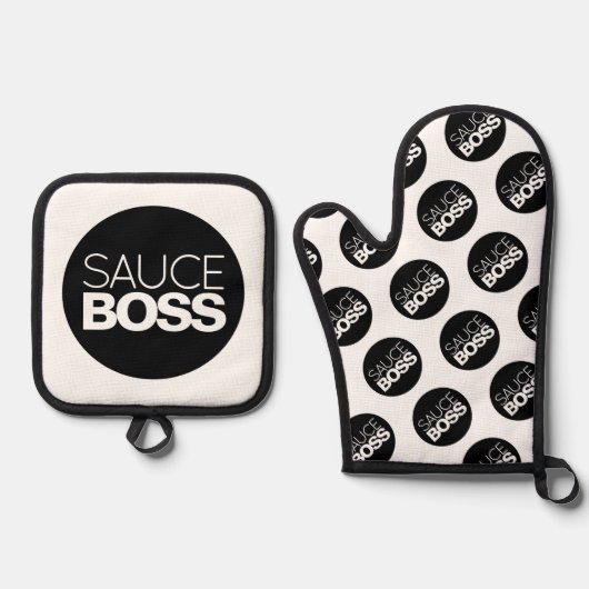 Funny Minimalist Bold Sauce Boss Ovenwant & Pannenlap Set (Voorkant)